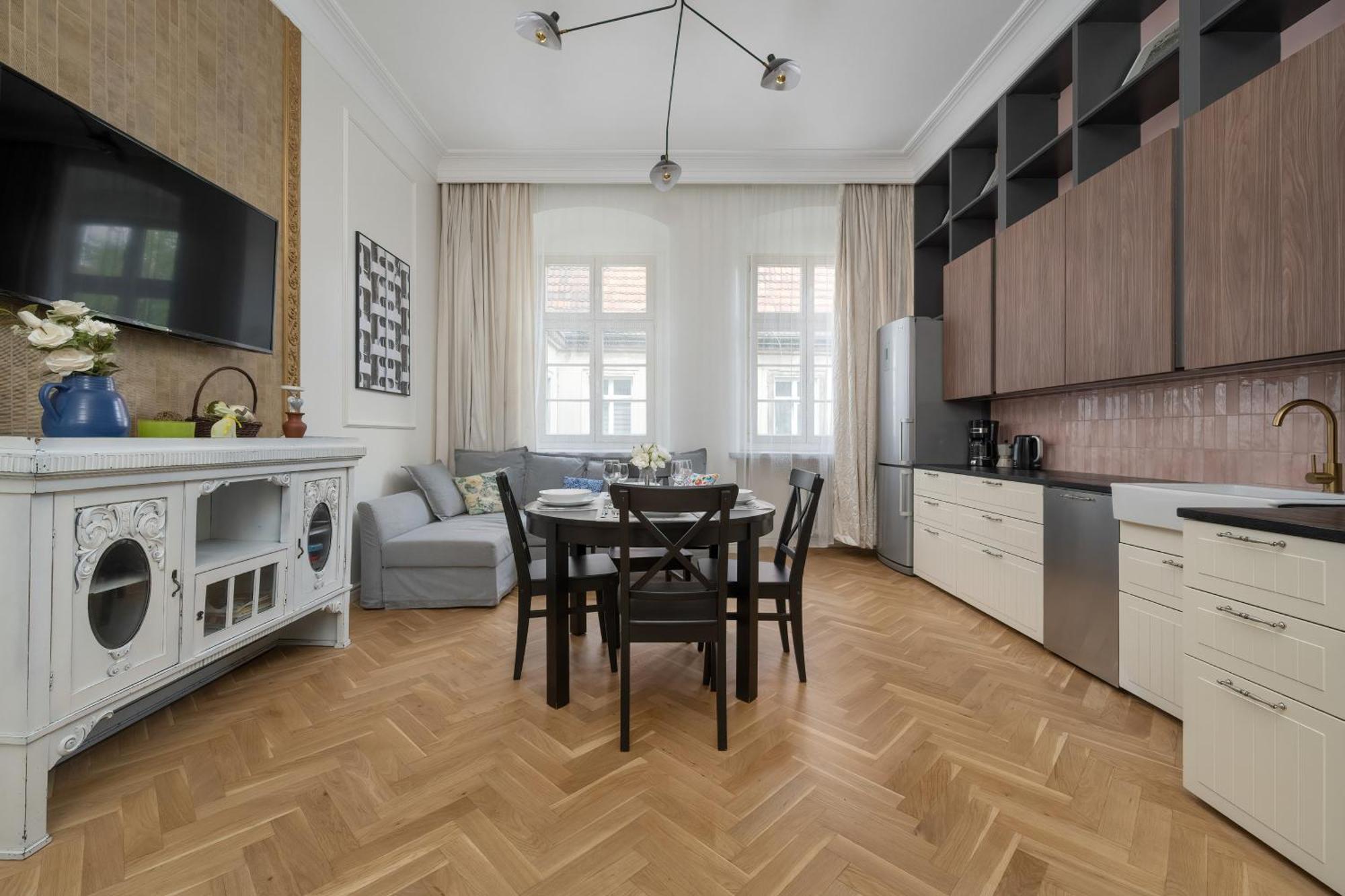 Apartment Exclusive Old Town Apartment By Noclegi Renters *